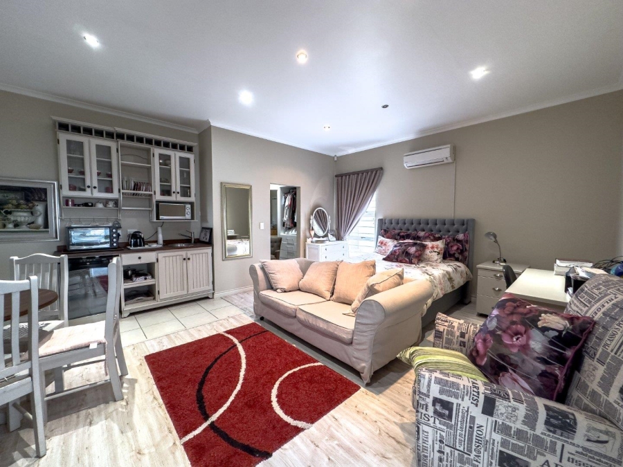To Let 3 Bedroom Property for Rent in Van Riebeeckshof Western Cape